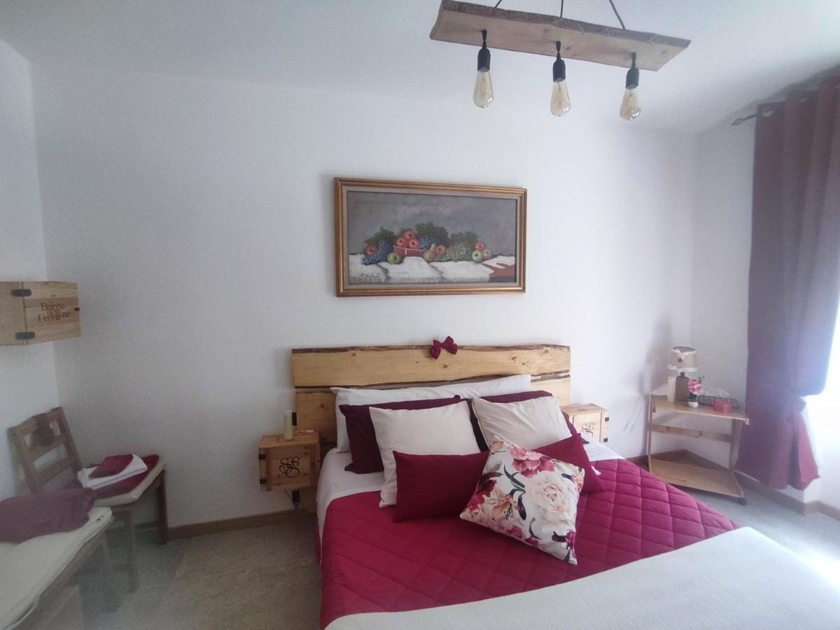 Tirano Express Luxury Apartments Екстериор снимка