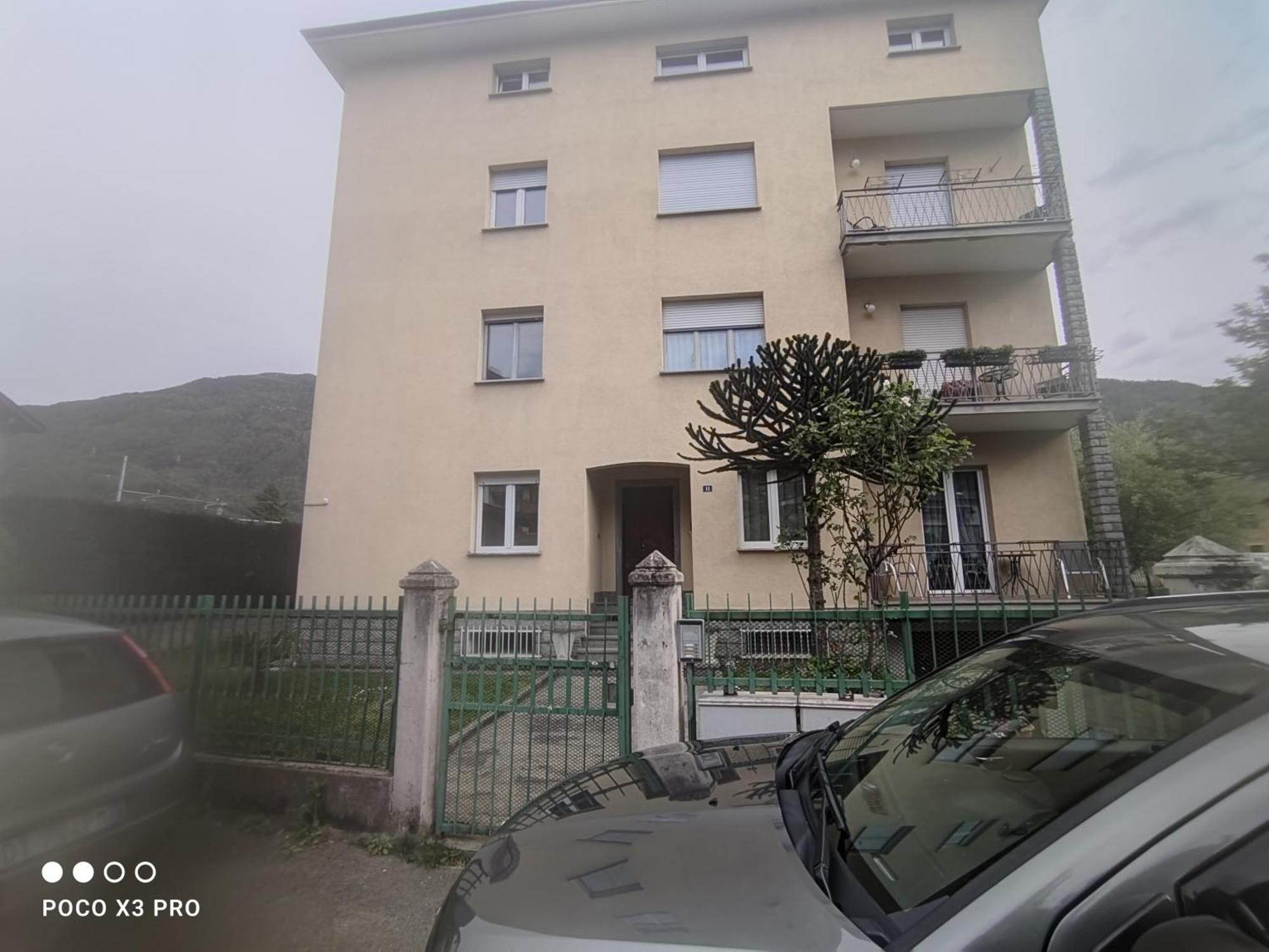 Tirano Express Luxury Apartments Екстериор снимка